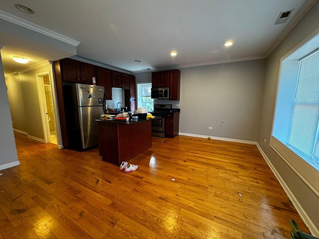 4059 W Melrose St #2 - Photo 4 of 9