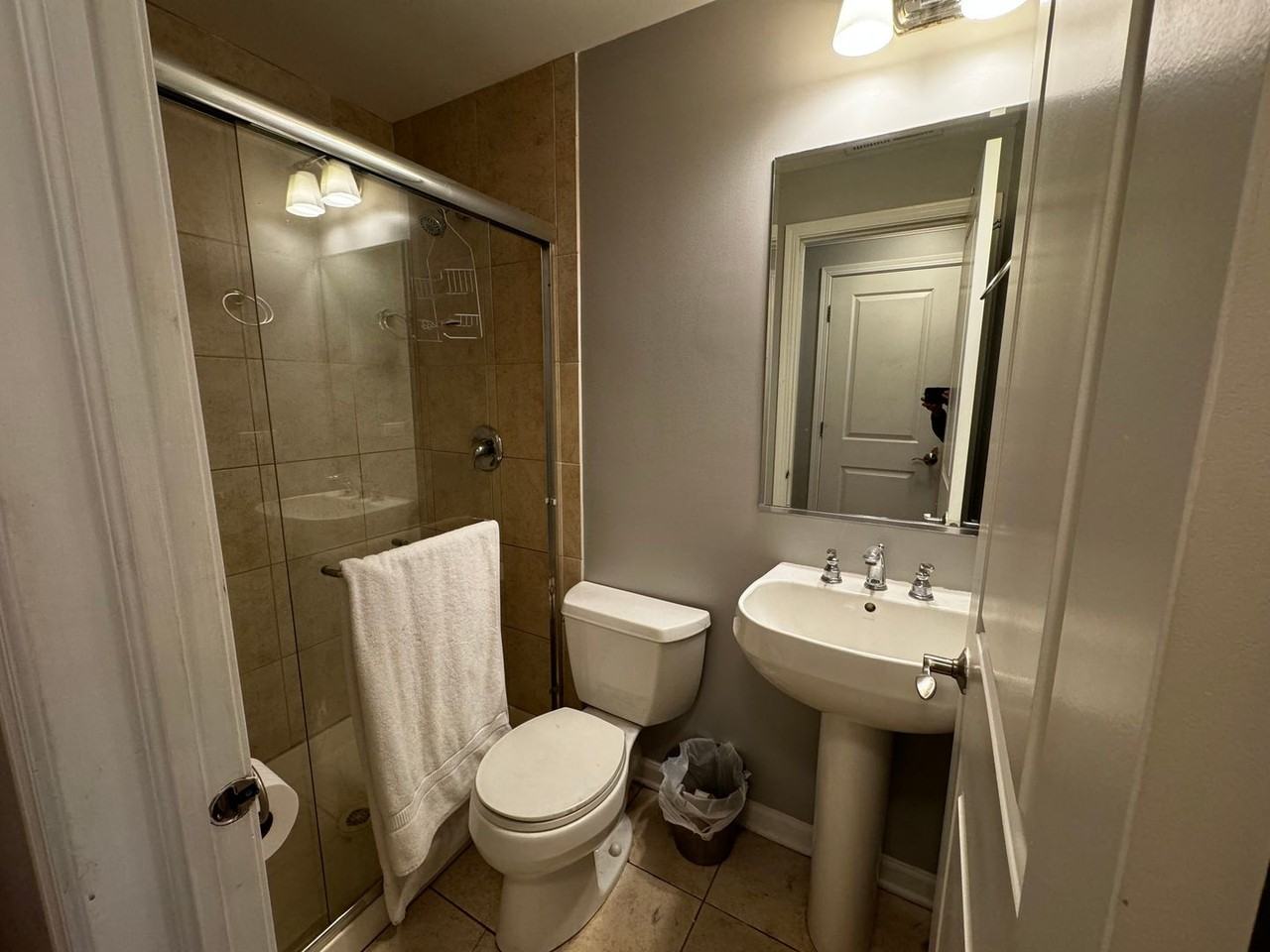 4059 W Melrose St #2 - Photo 5 of 9