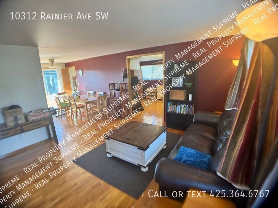 10312 Rainier Ave Sw - Photo 2 of 28