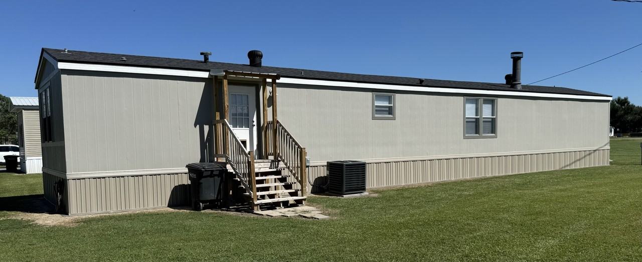 104 Cape Palos St #NA - Photo 2 of 14
