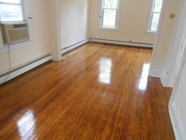 526 S 2nd Ave #1stFL - Photo 6 of 8