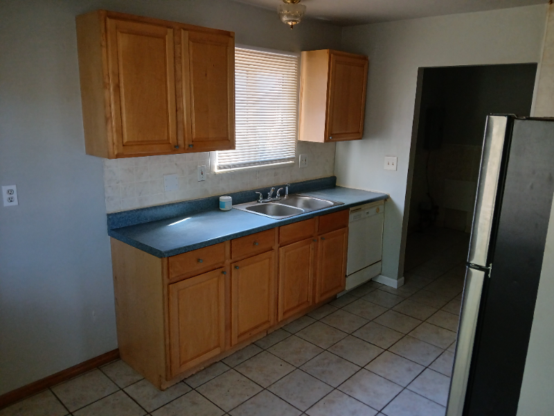 26327 Mcdonald St - Photo 7 of 18