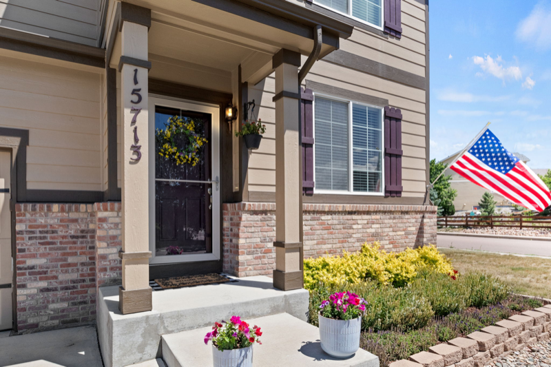 15713 James Gate Pl - Photo 2 of 20