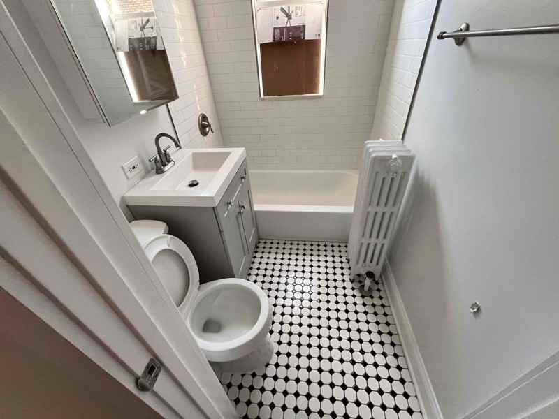 4835 S Justine St #1 - Photo 3 of 12