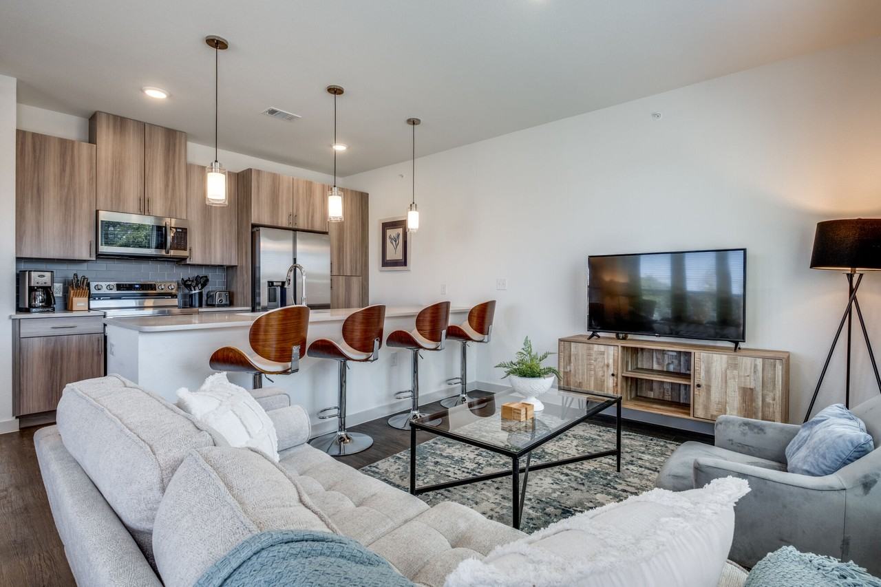 Eastlake Residences - Photo 3 of 13