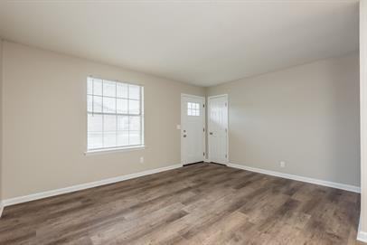 (ACH Cis) Midtown Ln Apts - Photo 2 of 25