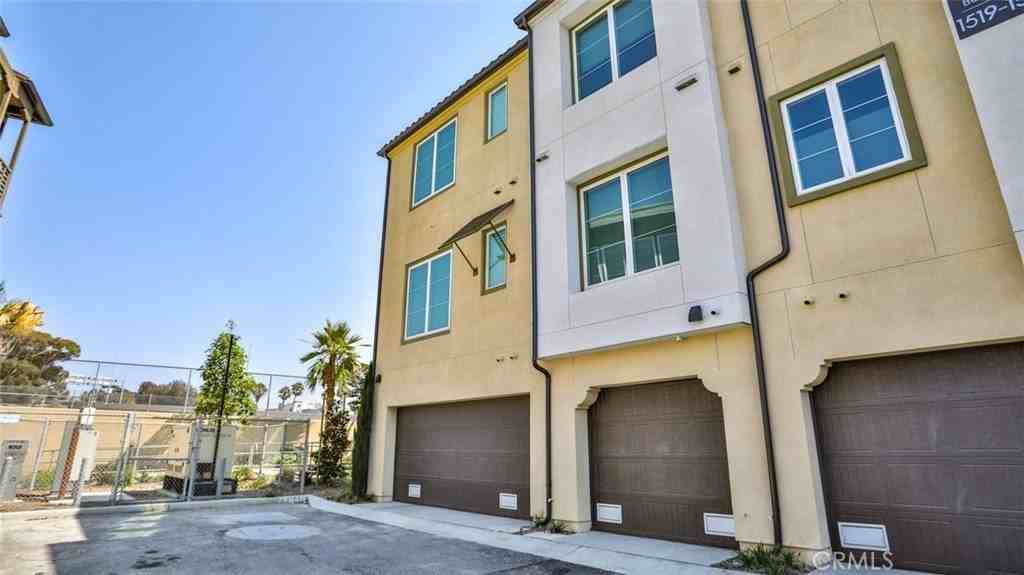 1522 Doheny Way - Photo 2 of 50