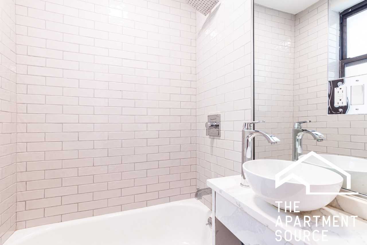 505 W Belmont Ave #2F - Photo 5 of 11