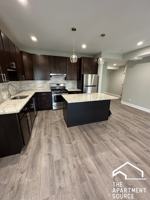 featured image of 1002 Crain St #3