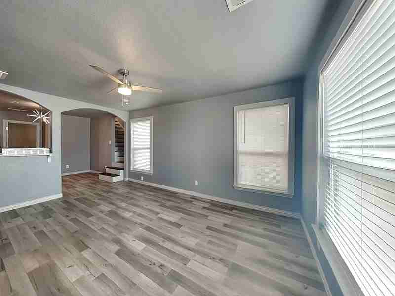 7911 Denton Dr - Photo 3 of 16