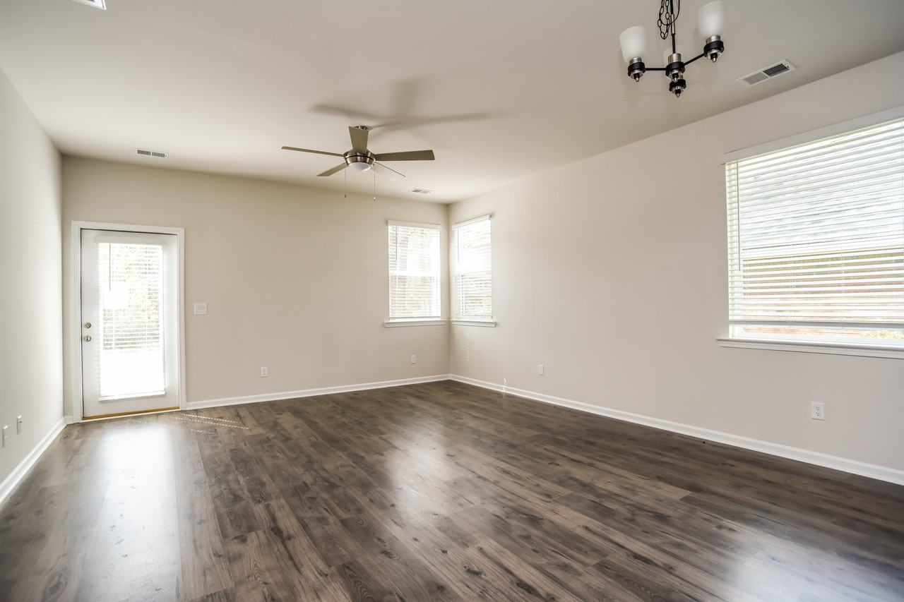 1316 Warrens Way - Photo 3 of 14