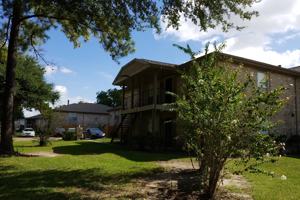 featured image of 1947 Greenbriar Colony Dr