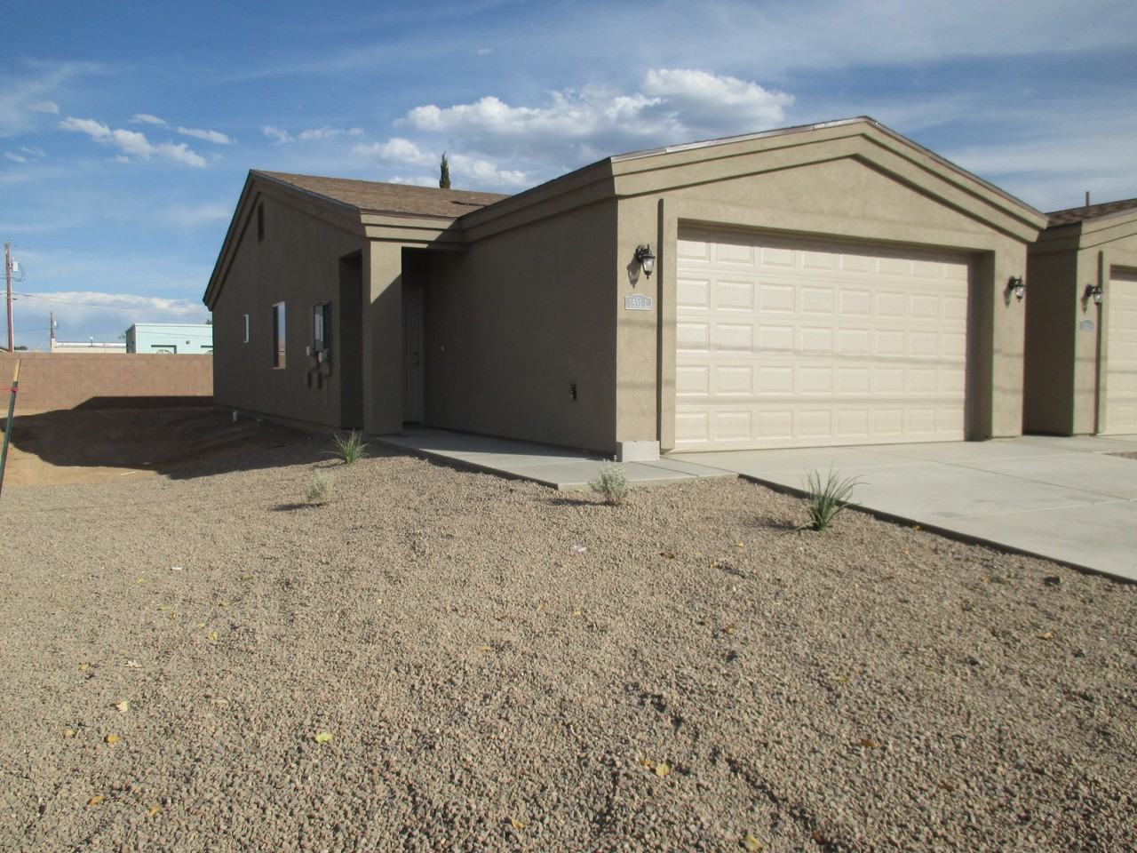 3532 N Burbank St - Photo 2 of 11