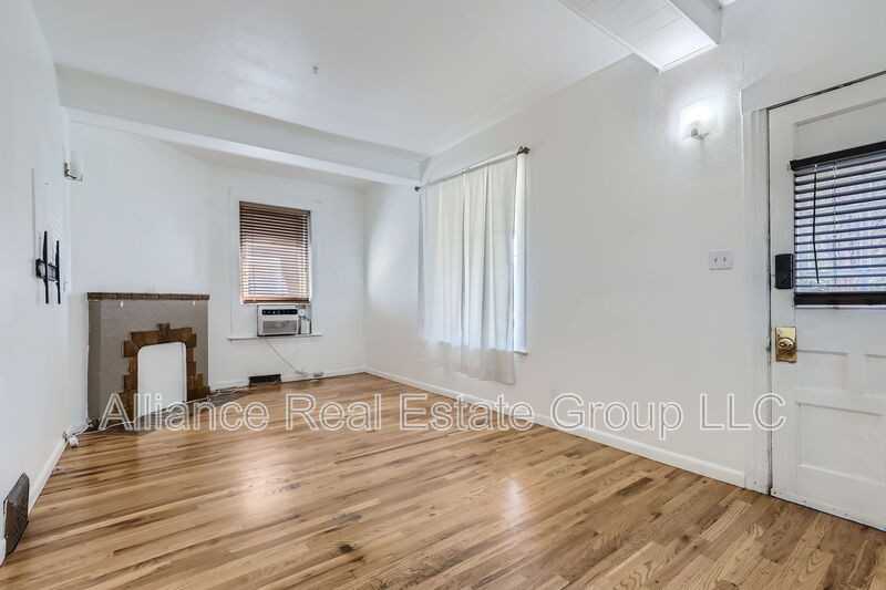 39 W Byers Pl - Photo 3 of 11