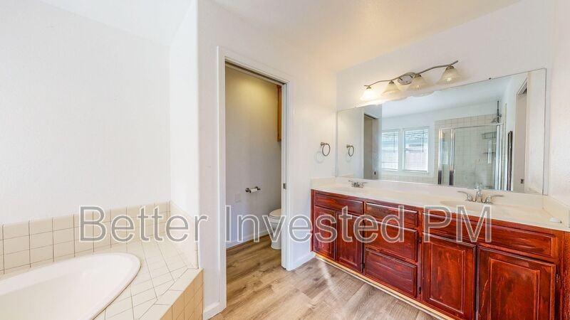 430 Merlot Dr - Photo 7 of 50