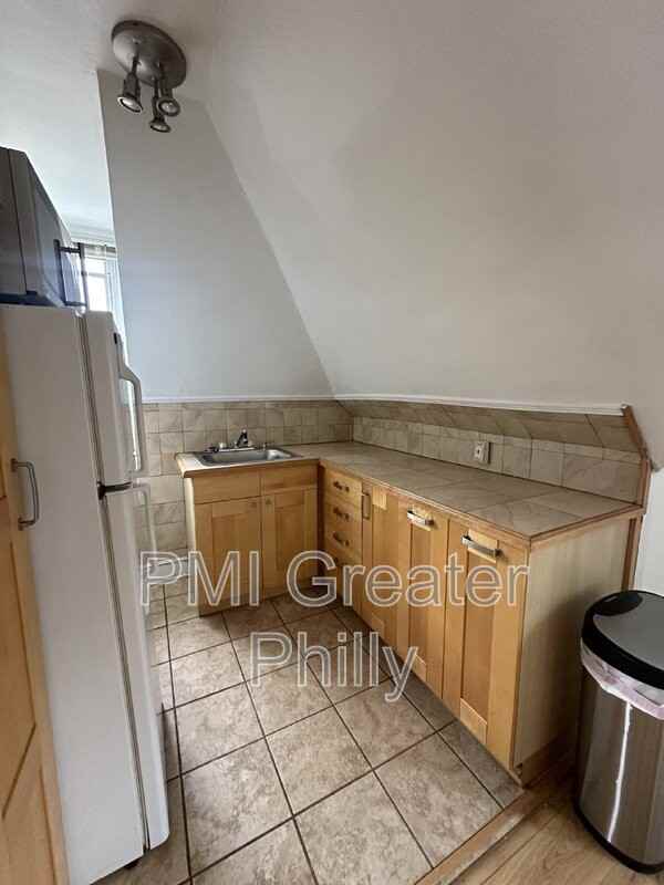 6425 Argyle St #3rdFL - Photo 7 of 16
