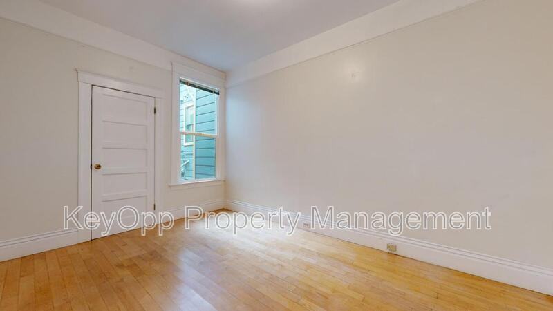 2136 Hayes St - Photo 3 of 13