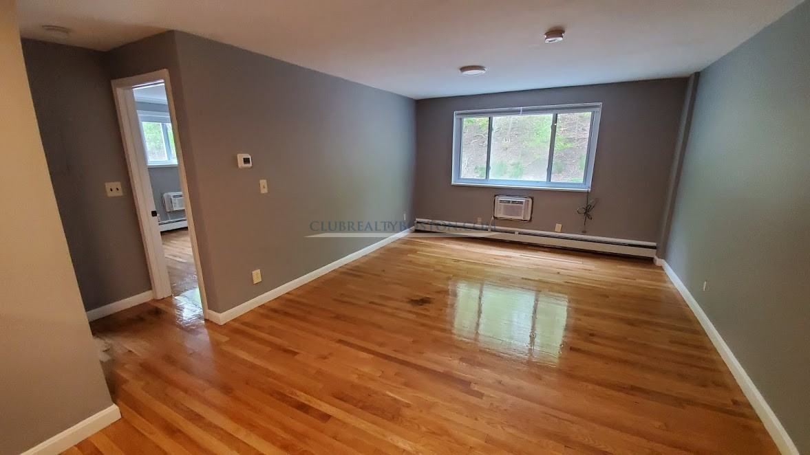 357 Faneuil St #10 - Photo 5 of 6