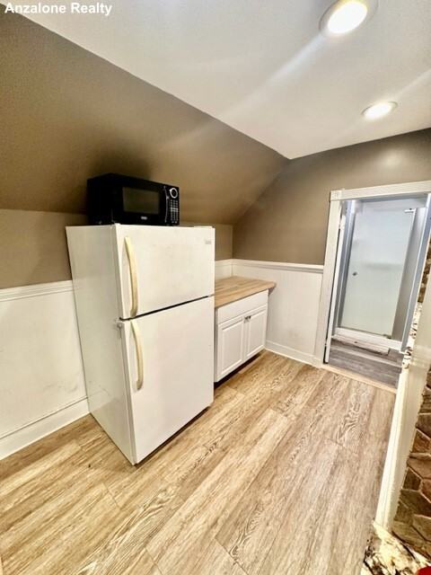 119 Franklin Ave #3 - Photo 3 of 21