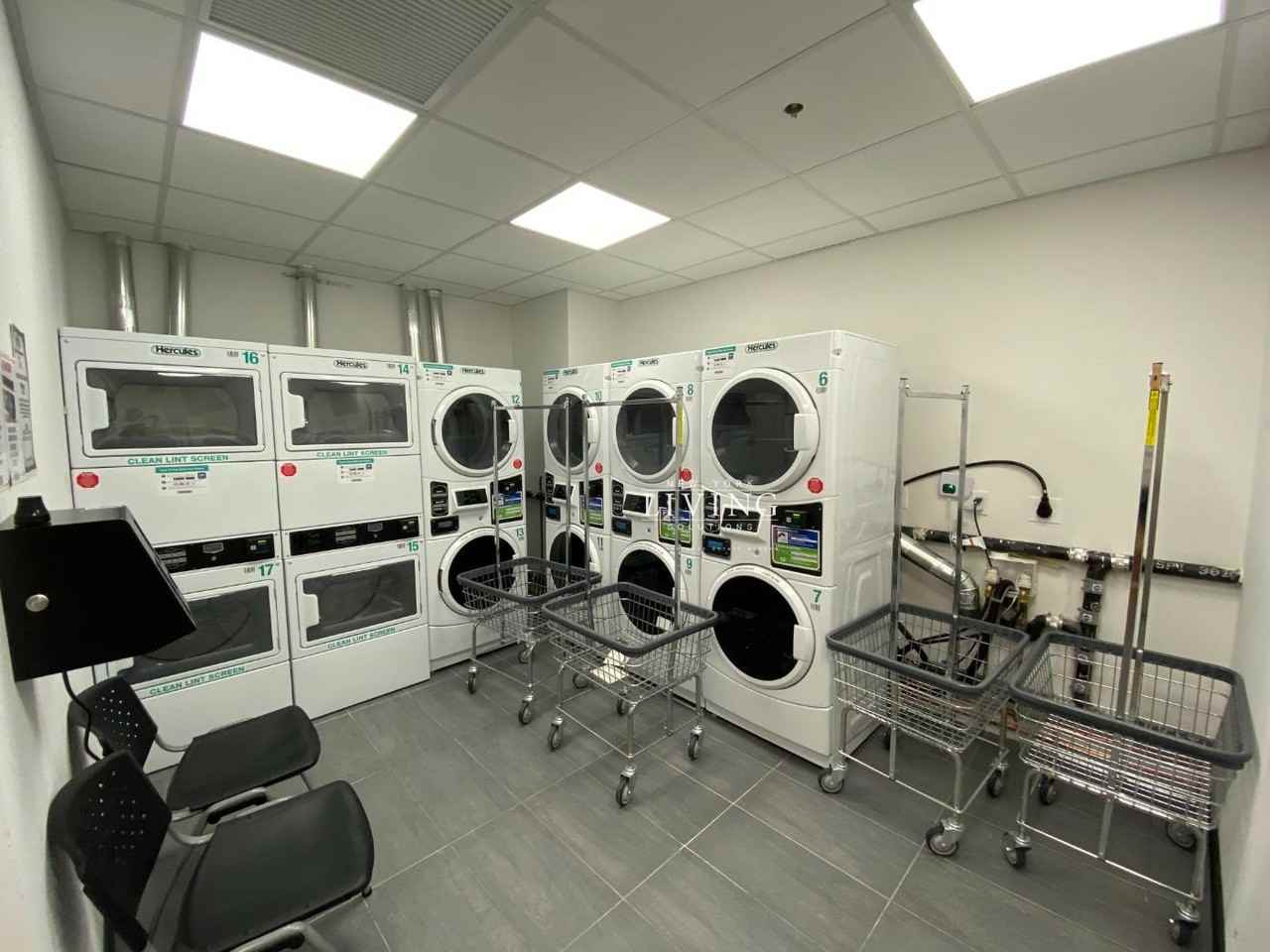 84 William St #1208 - Photo 7 of 7