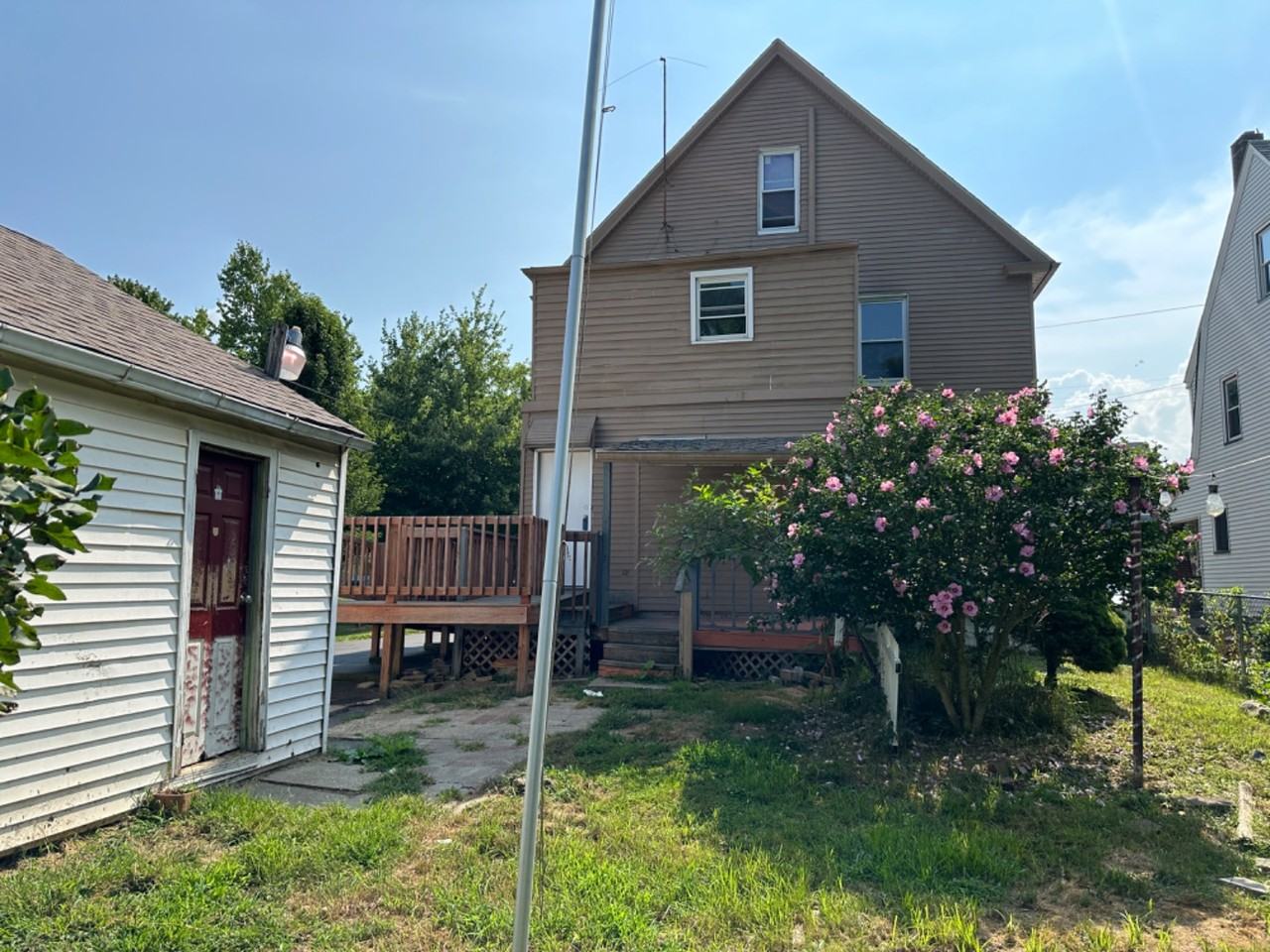 110 Halls Heights Avenue - Photo 3 of 49