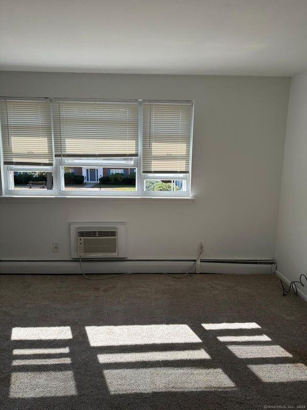 26 Colonial Dr - Photo 3 of 12