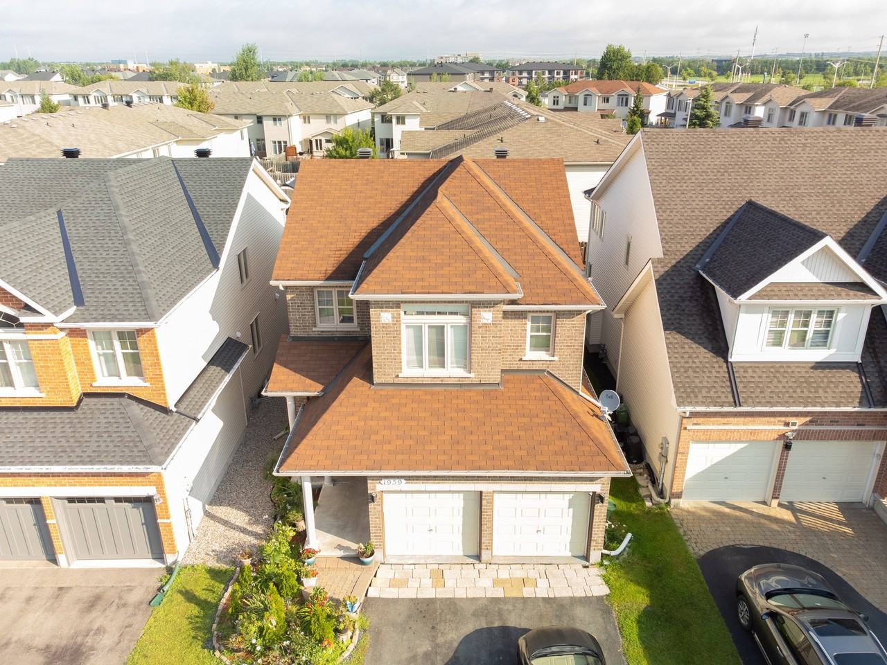 1959 Montmère Avenue - Photo 2 of 4