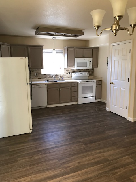 778 Century Ln Unit A - Photo 3 of 5