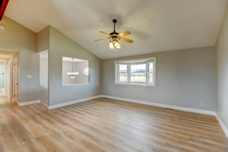 4801 Gary Dr - Photo 6 of 40