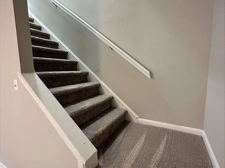 243 Peyton Pl Sw - Photo 3 of 11