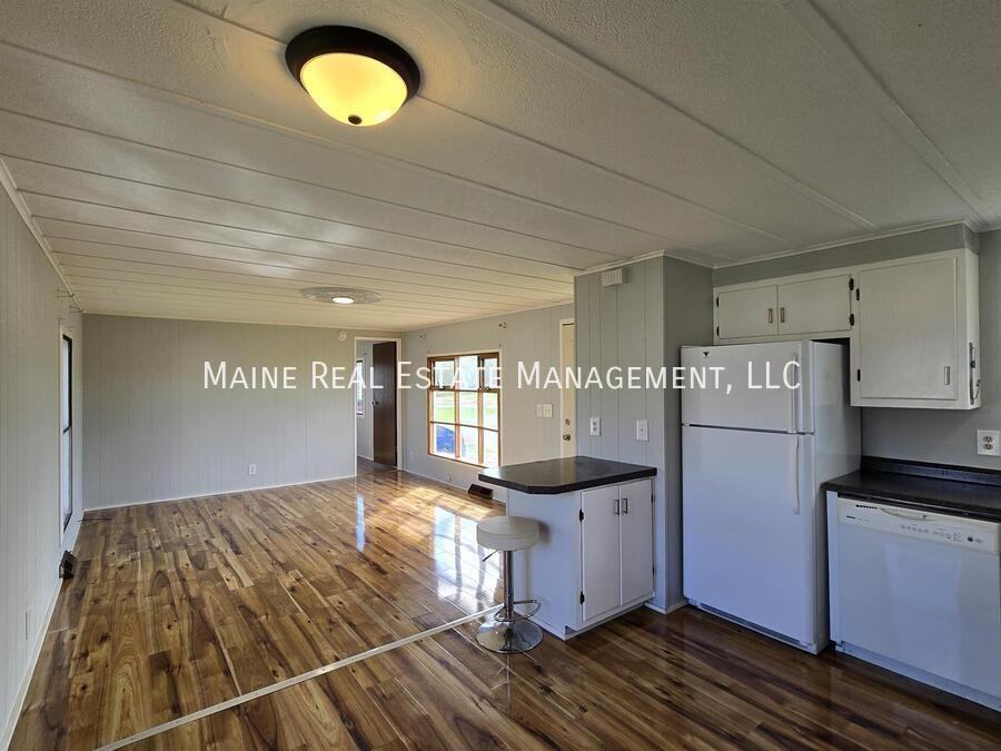 182 F St - Photo 3 of 13