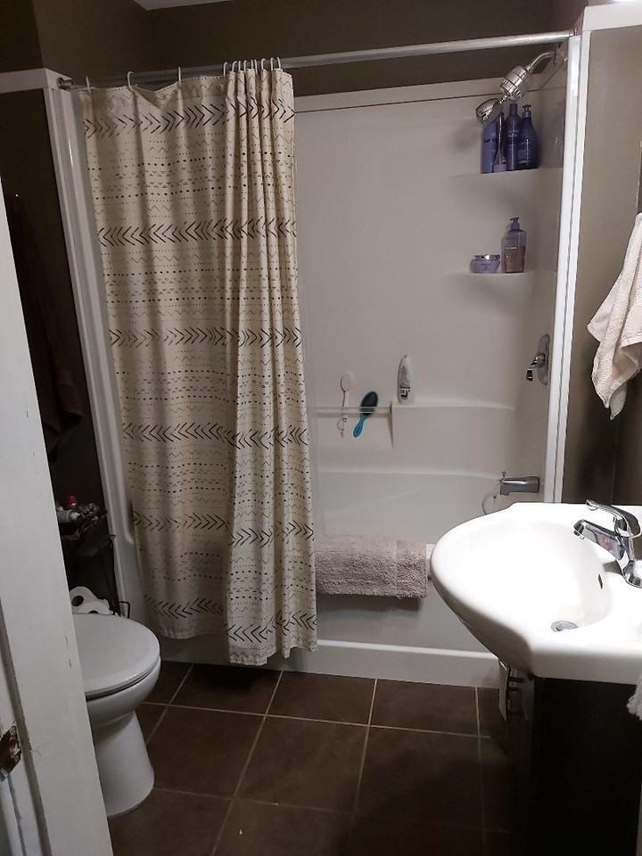 89 Stanley Street #Main - Photo 2 of 18