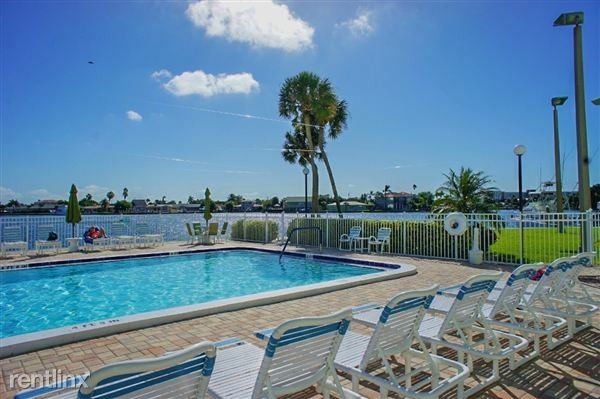 400 64th Ave - Photo 2 of 24