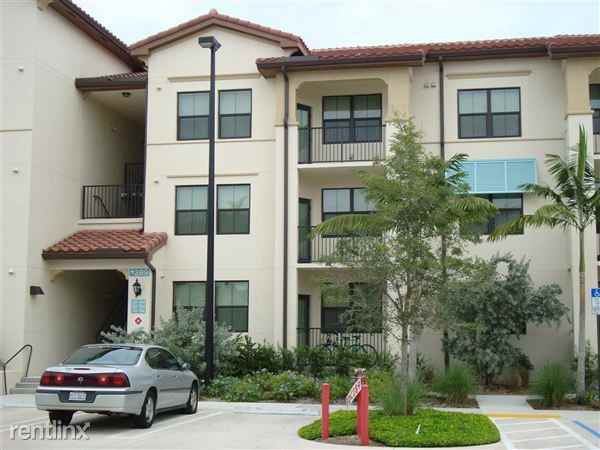 290 Courtney Lakes Cir Apartments Palm Beach Lakes Blvd, West Palm