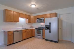 featured image of 907 Giles Rd #909