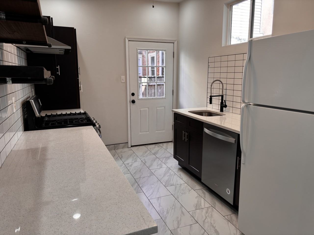 2313 E Harold St #NA - Photo 5 of 15