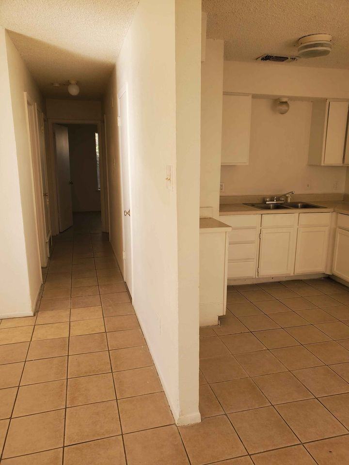 3311 Avenue G #NA - Photo 2 of 7