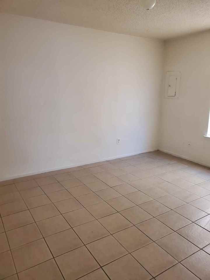 3311 Avenue G #NA - Photo 3 of 7