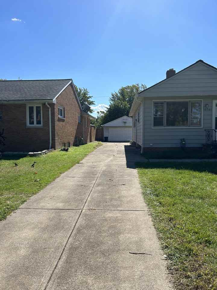 10761 Barrington Blvd #NA - Photo 2 of 2