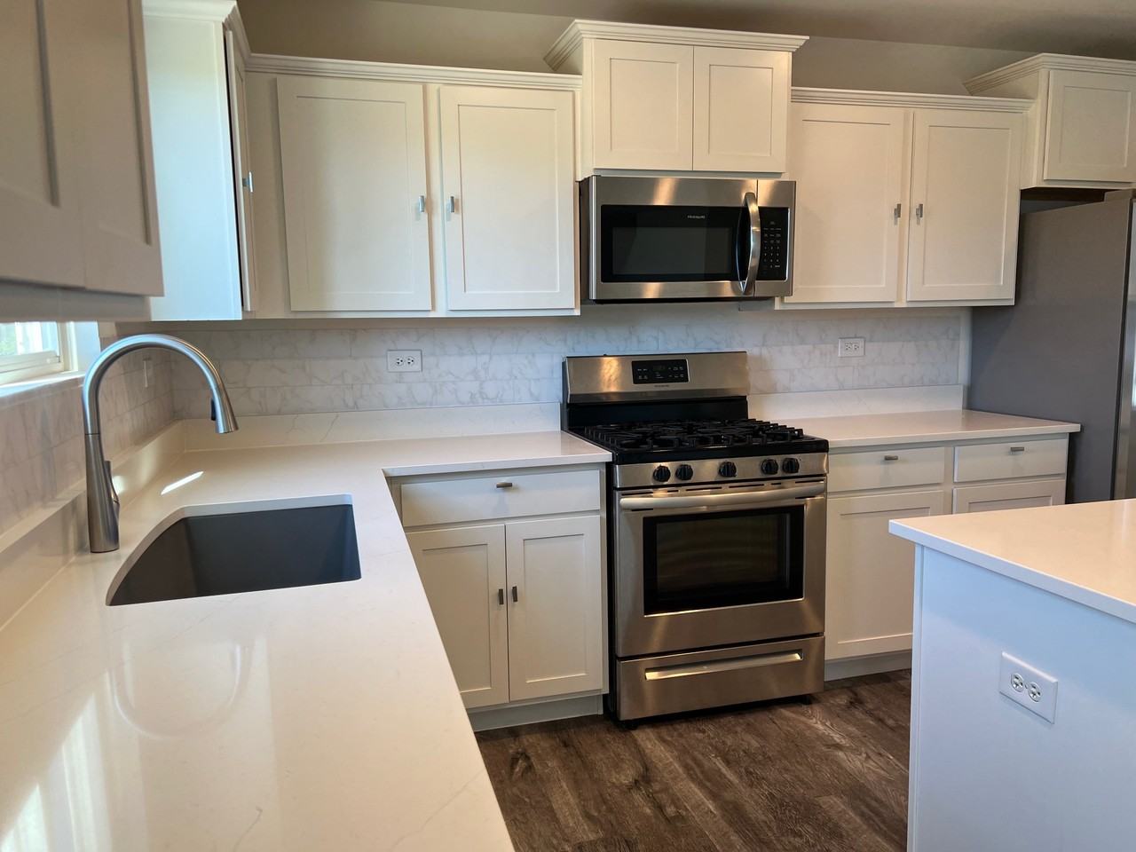 1735 Bayberry Ln #NA - Photo 3 of 20