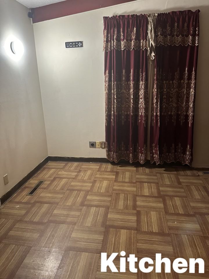 2080 Bancroft St #NA - Photo 7 of 11