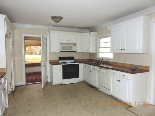 5286 Taylors Store Rd - Photo 2 of 7