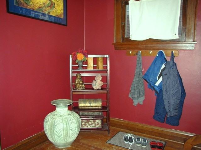 611 W Keith Ave - Photo 3 of 15