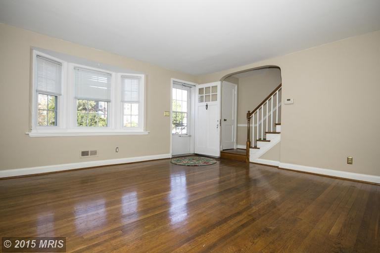 139 Stevenson Ln - Photo 2 of 27