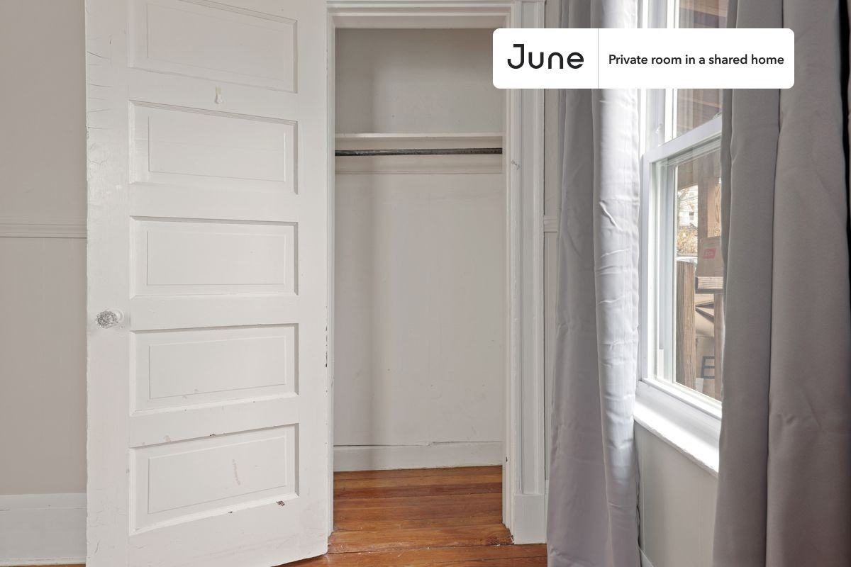 31 Craigie St #C - Photo 6 of 14