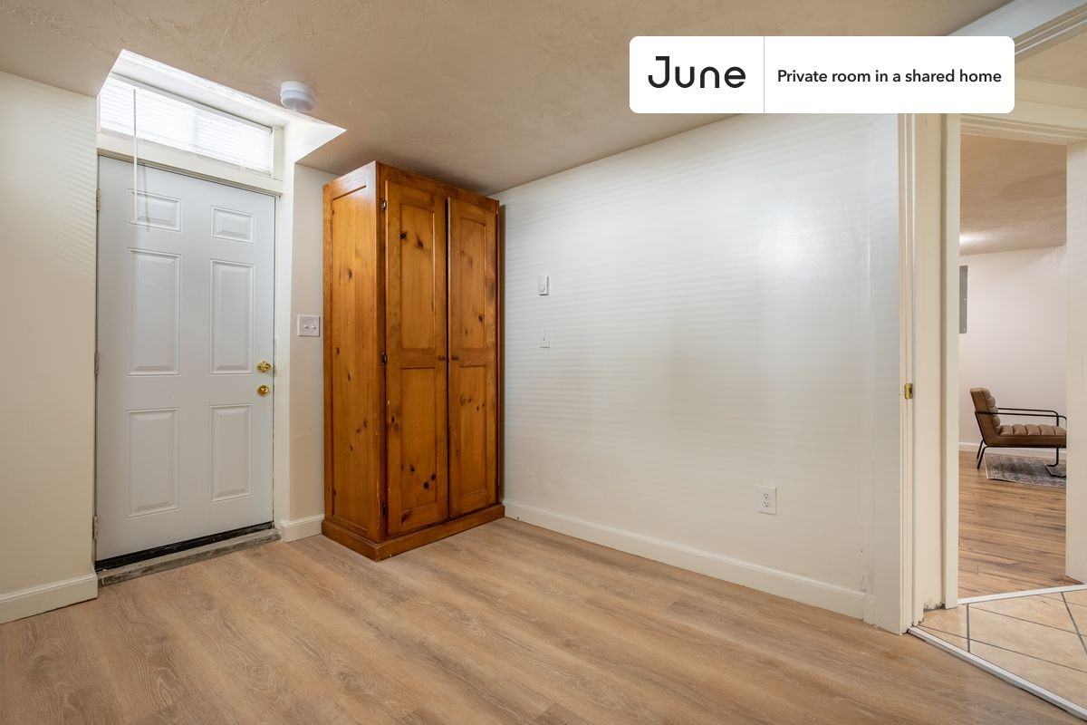 81 Brayton Rd #E - Photo 4 of 34