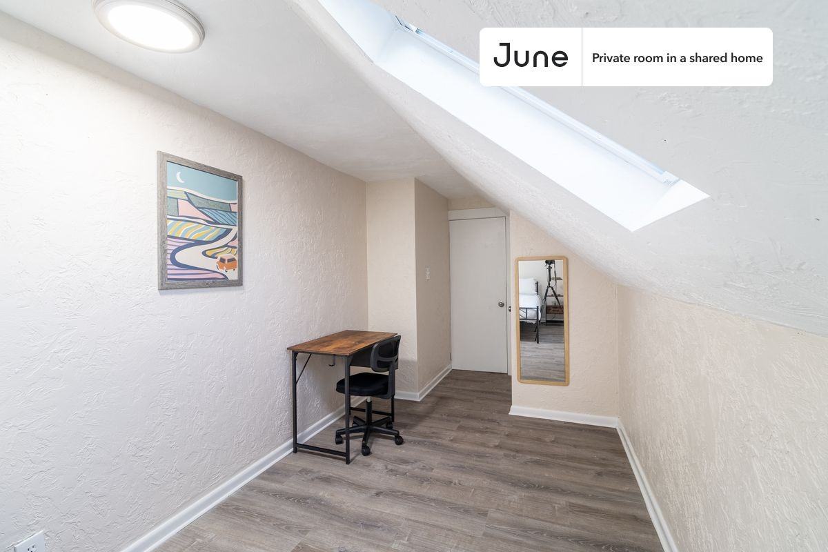 21 Easton St #E - Photo 5 of 24