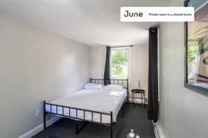 featured image of 678 Bennington St #B