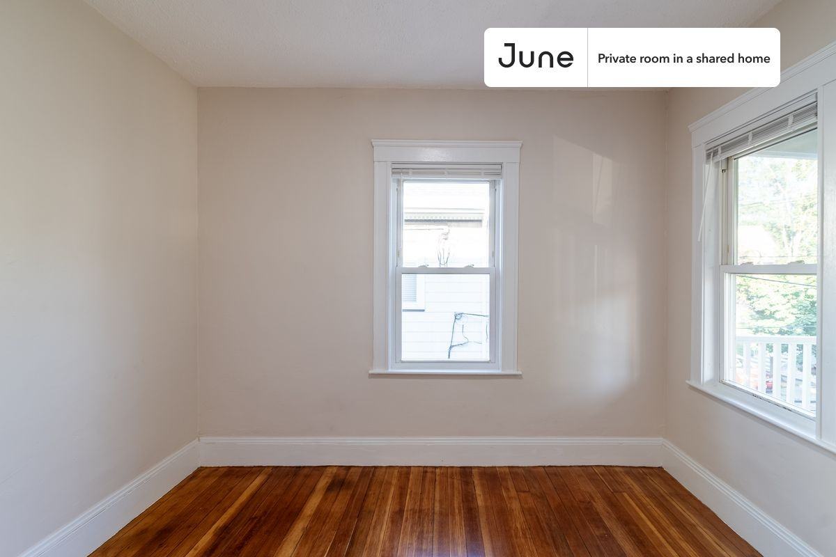 21 Easton St #C - Photo 7 of 26