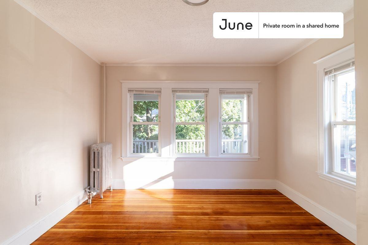 21 Easton St #C - Photo 6 of 26